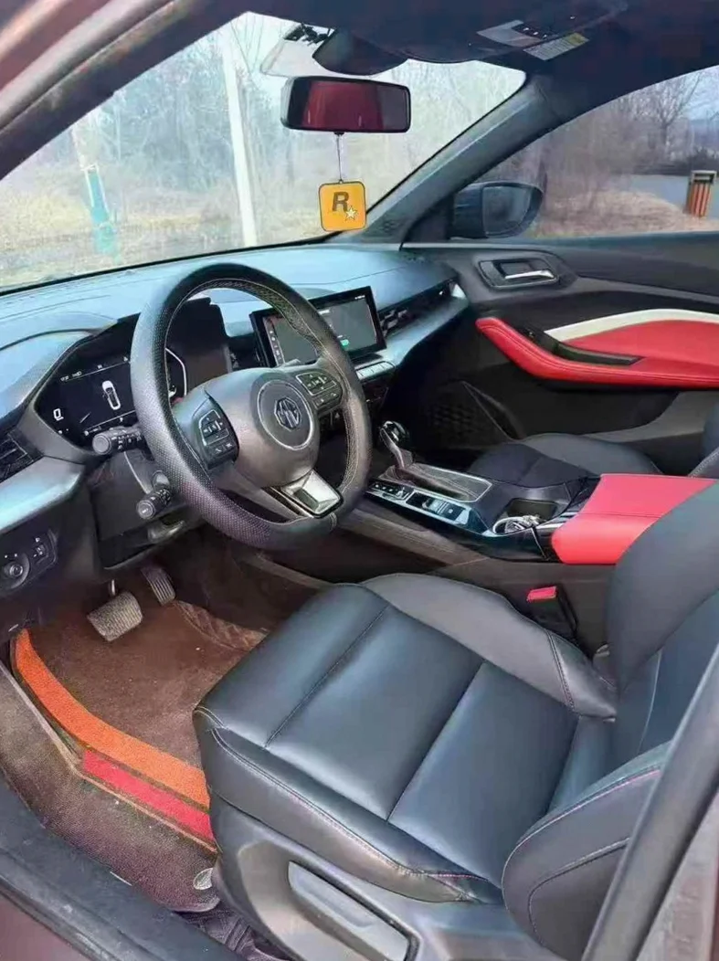 名爵5 后面外观一