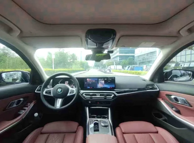 宝马3系 后面外观二