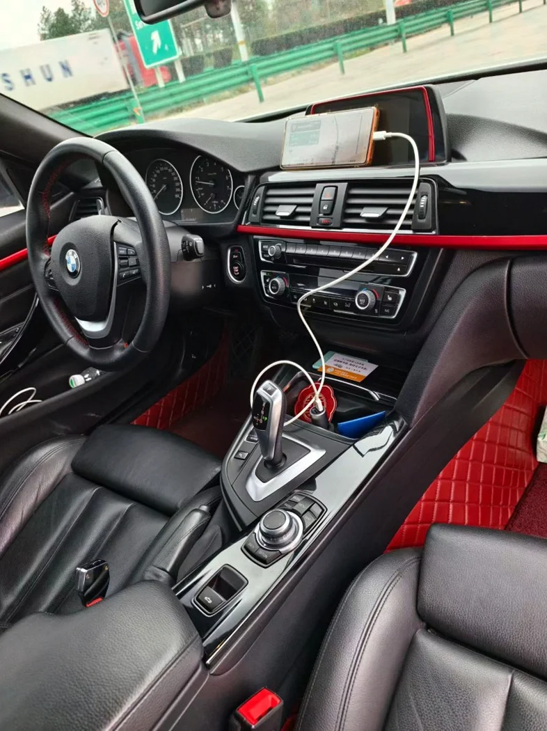 宝马4系 后面外观一