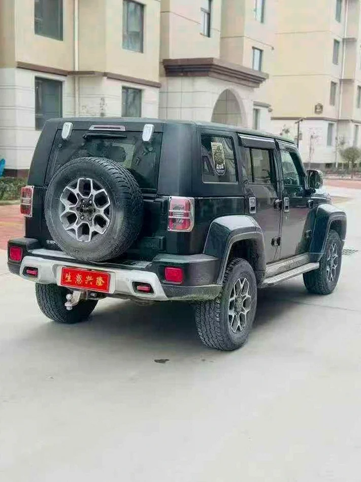 北京BJ40 驾驶室