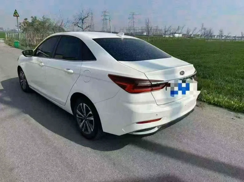 福特福睿斯 内饰后排