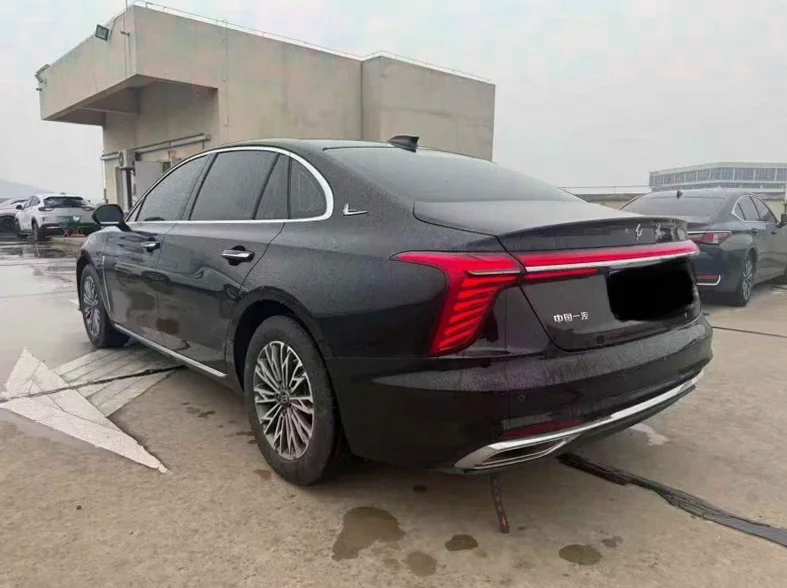 红旗H5 内饰后排