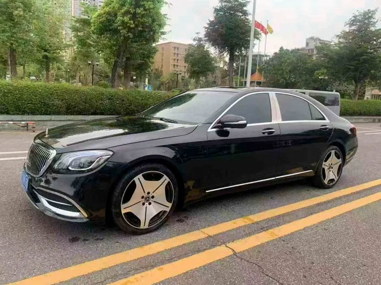 奔驰S 正面外观三