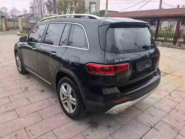 奔驰GLB 内饰前排