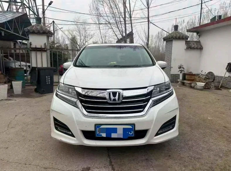 18年本田艾力绅2.4自动高配
