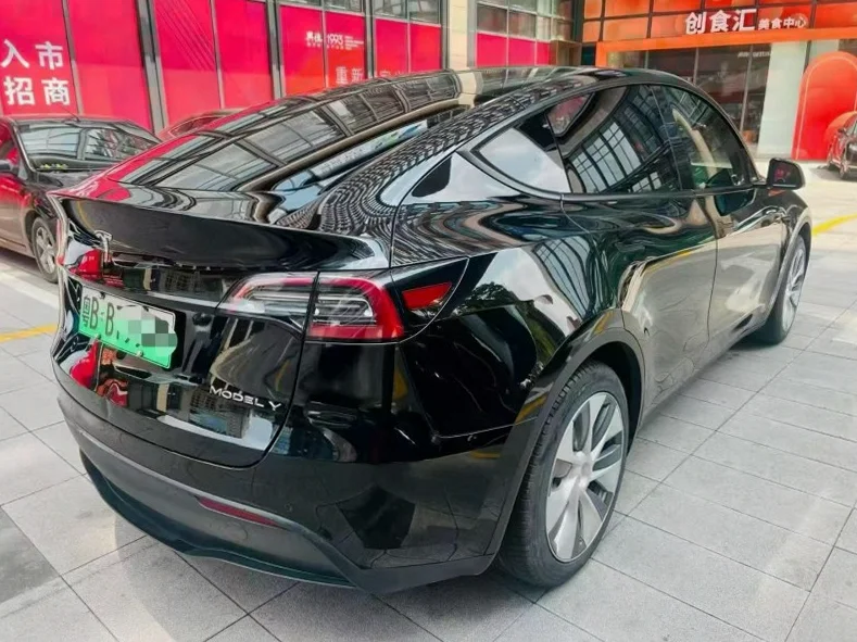 特斯拉MODEL 内饰后排