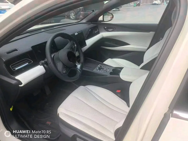 比亚迪海豹 后面外观二