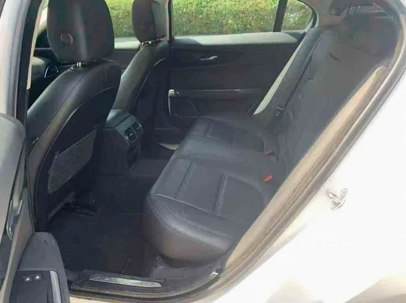 捷豹XEL 后面外观三