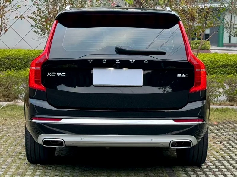 沃尔沃XC90 驾驶室