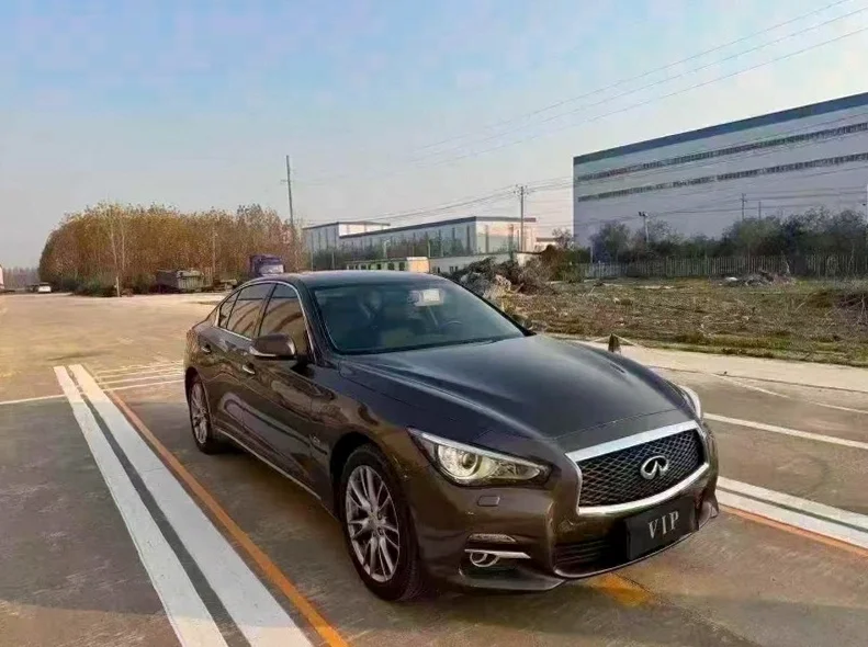 英菲尼迪Q50L 正面外观二