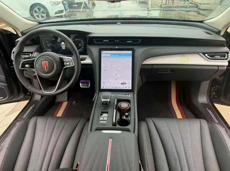 红旗H5 正面外观三