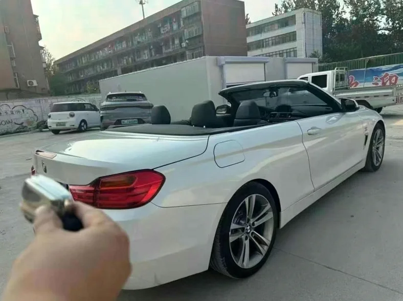 宝马4系 内饰前排