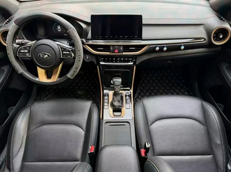 起亚K3 后面外观一