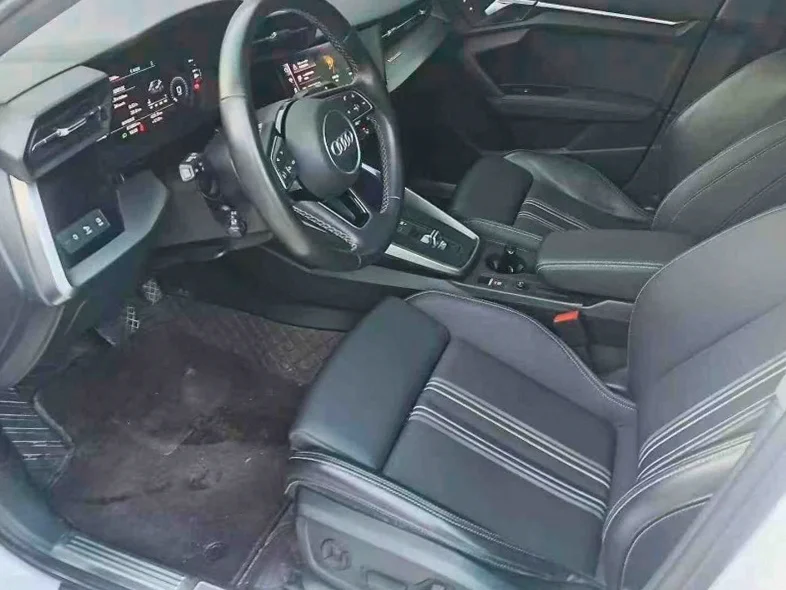 奥迪A3 后面外观三