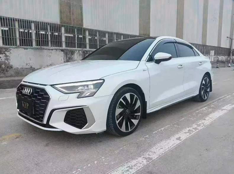 奥迪A3 正面外观三