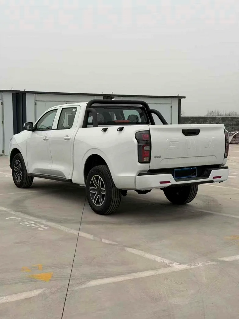 长城汽车炮 内饰前排