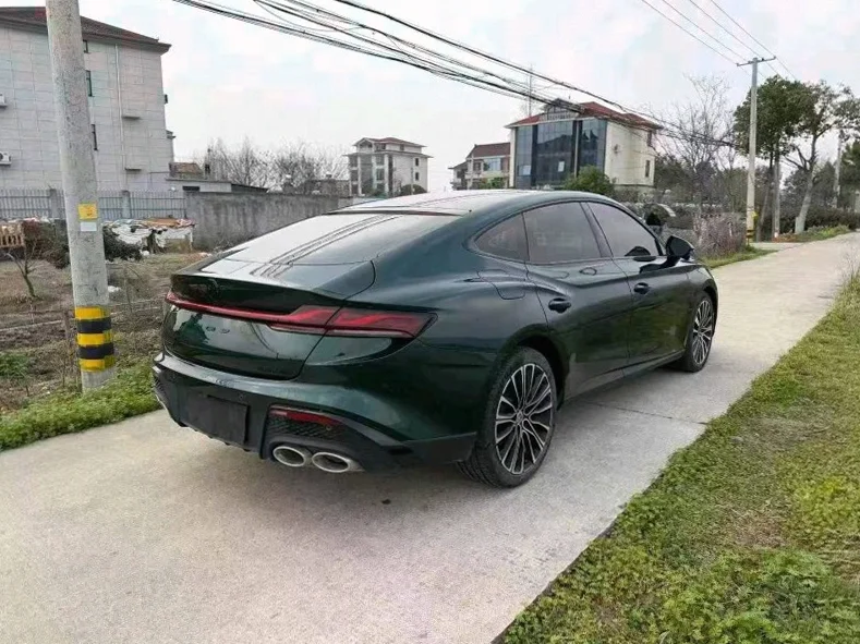 名爵7 后面外观一