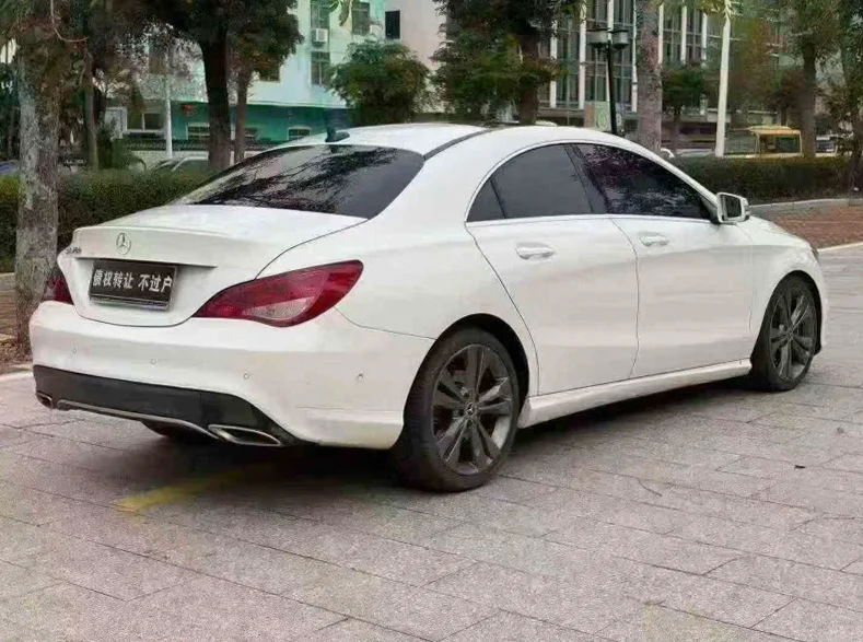 奔驰CLA 内饰前排