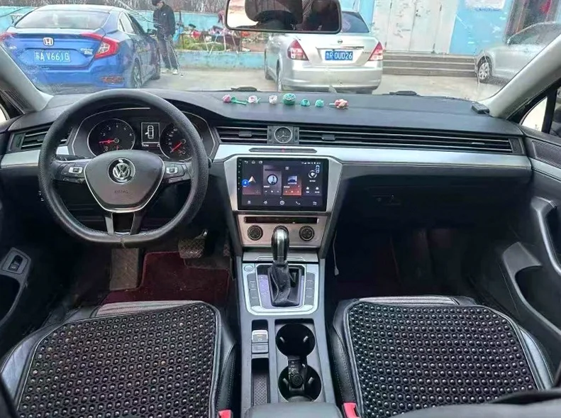 大众迈腾 后面外观一