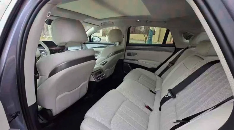 比亚迪汉 后面外观二