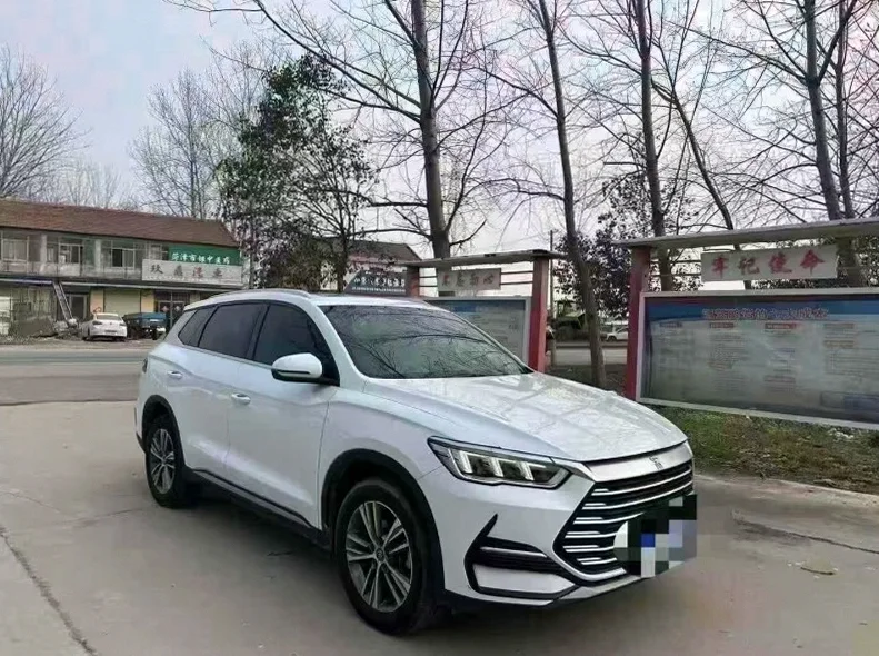 比亚迪宋 正面外观二