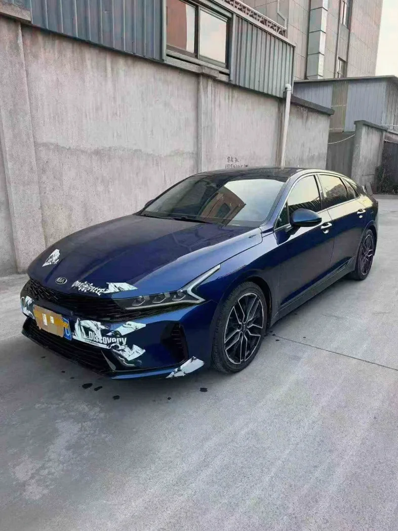 起亚K5凯酷 正面外观三