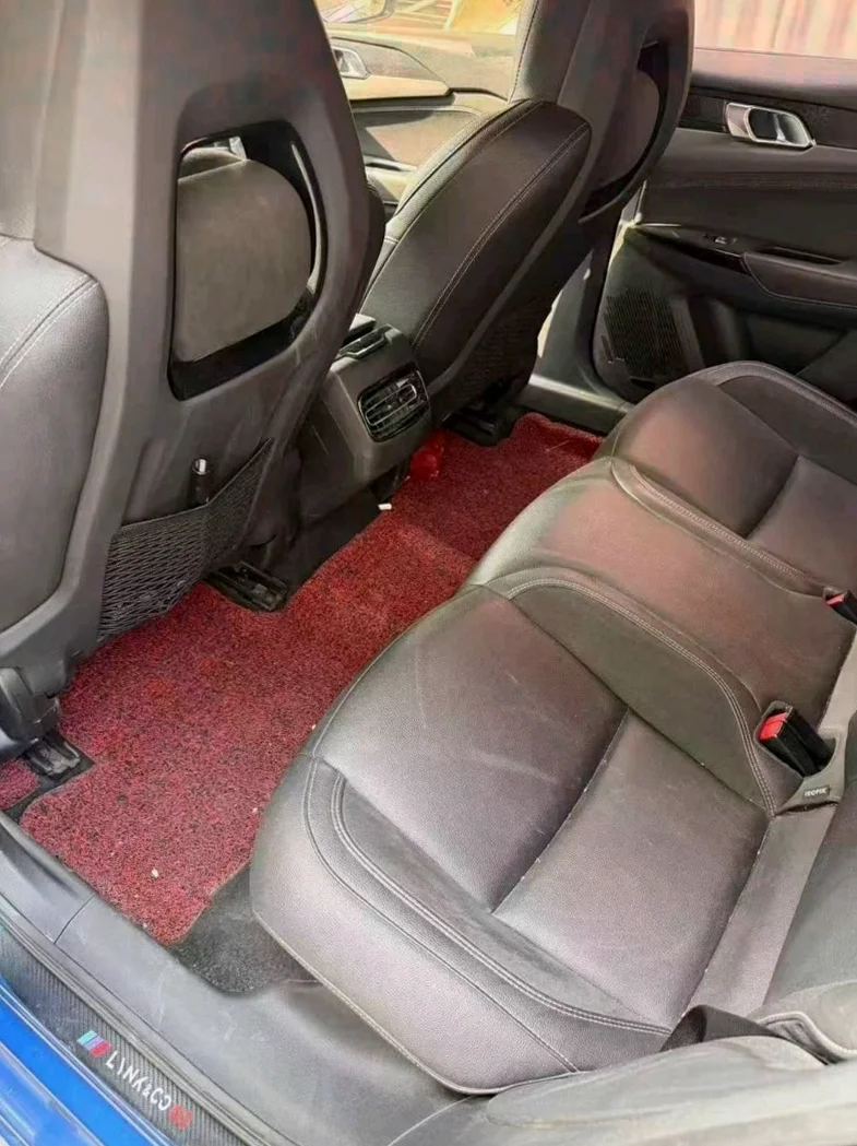 领克03 后面外观二