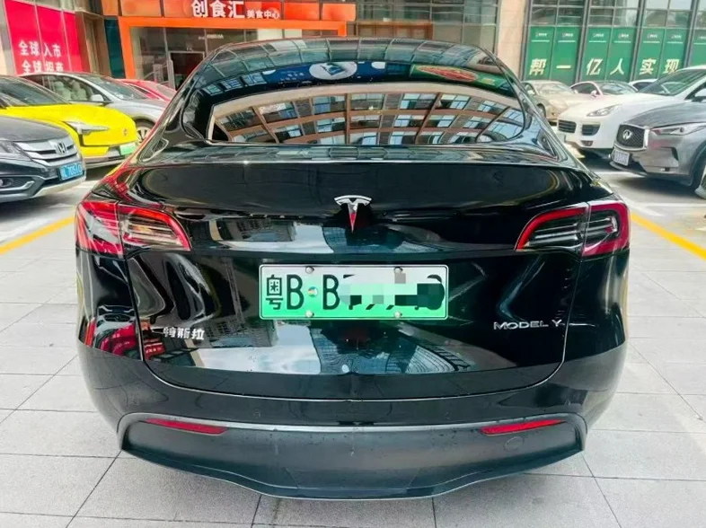 特斯拉MODEL 驾驶室