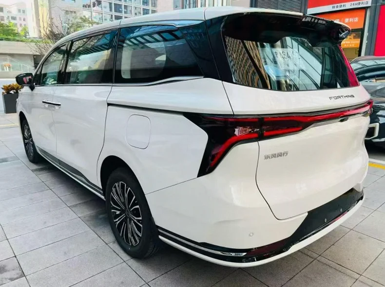 风行东风 内饰前排