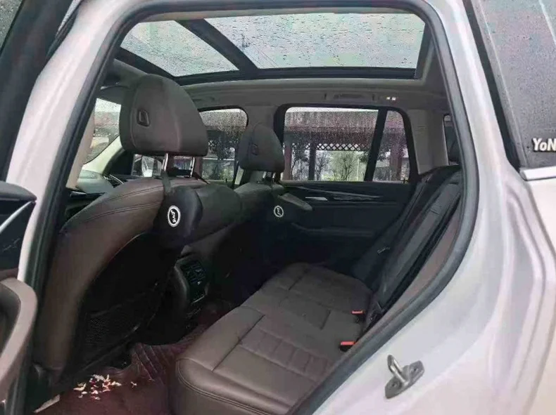 宝马X3 后面外观三