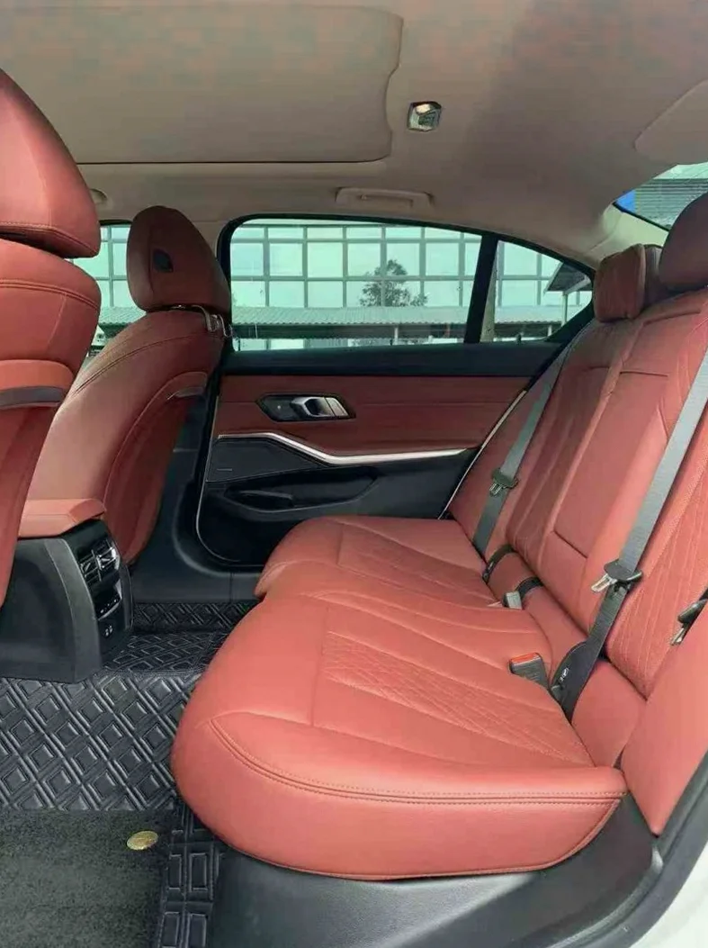 宝马3系 后面外观三