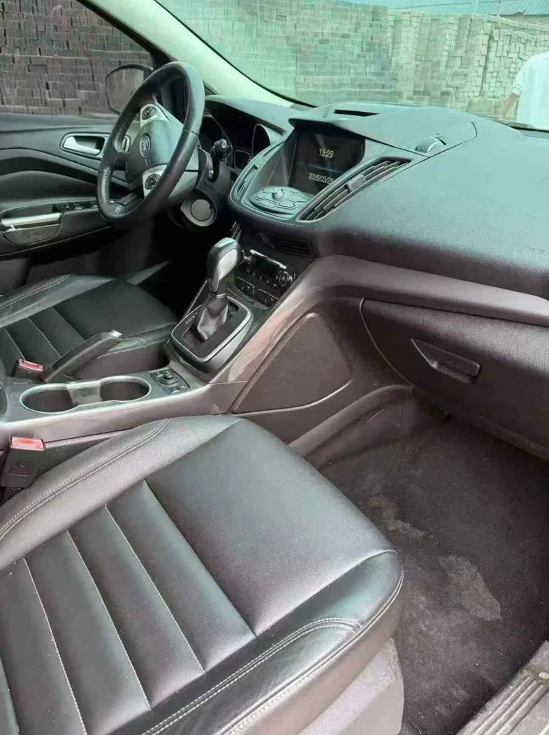 福特翼虎 后面外观二