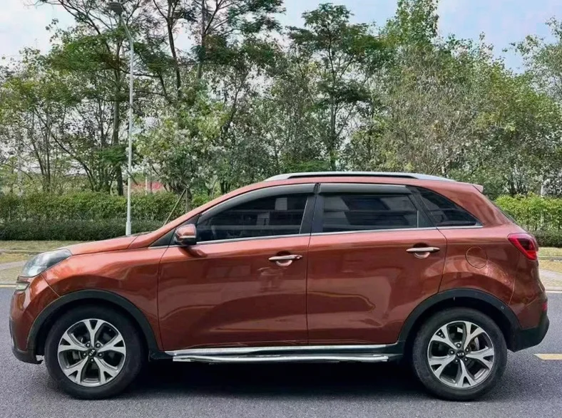 起亚KX3 后面外观一