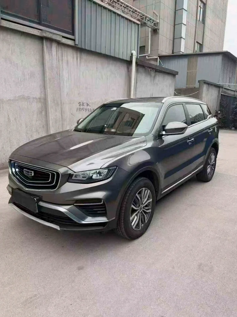 吉利博越 正面外观三