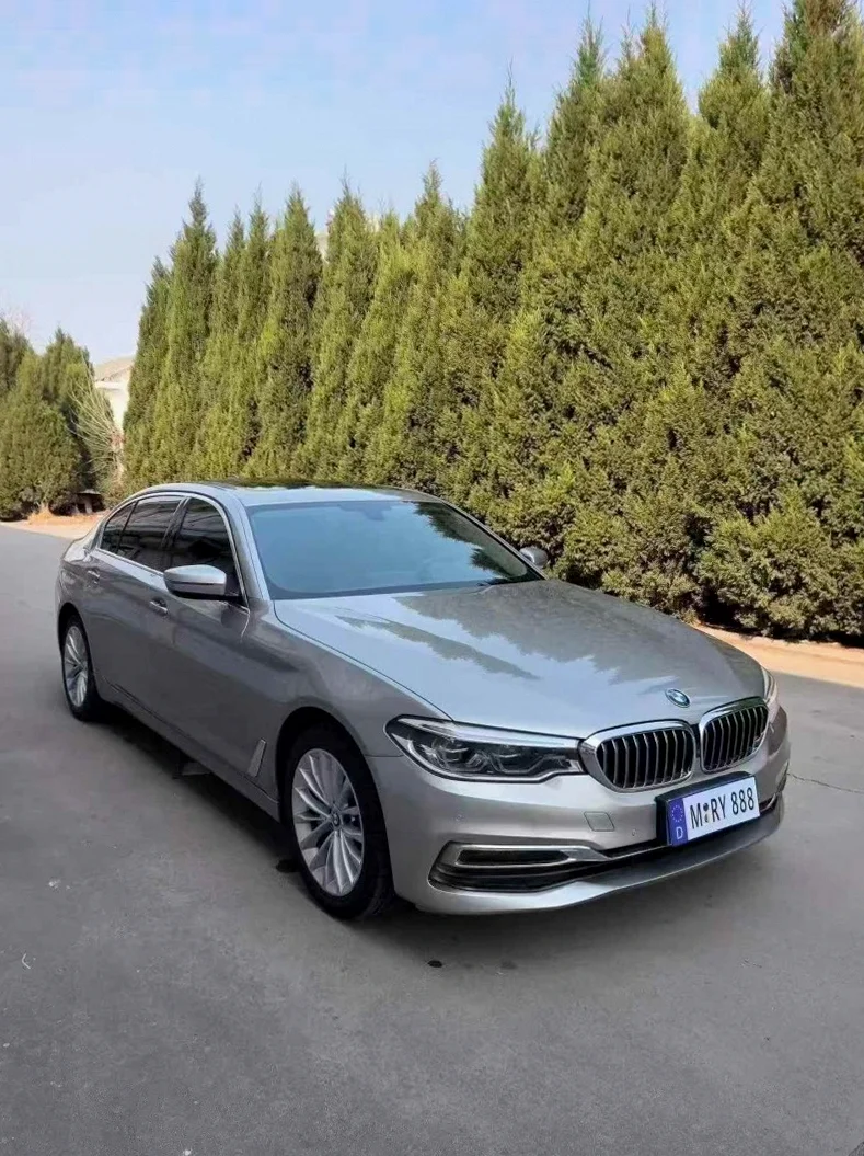 宝马5系 正面外观二