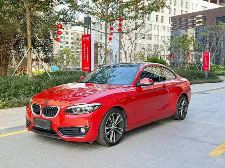 宝马2系 正面外观三