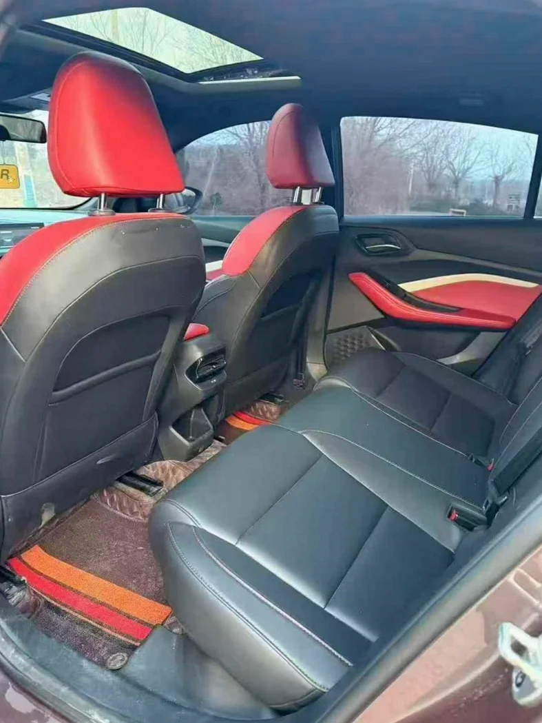 名爵5 后面外观二