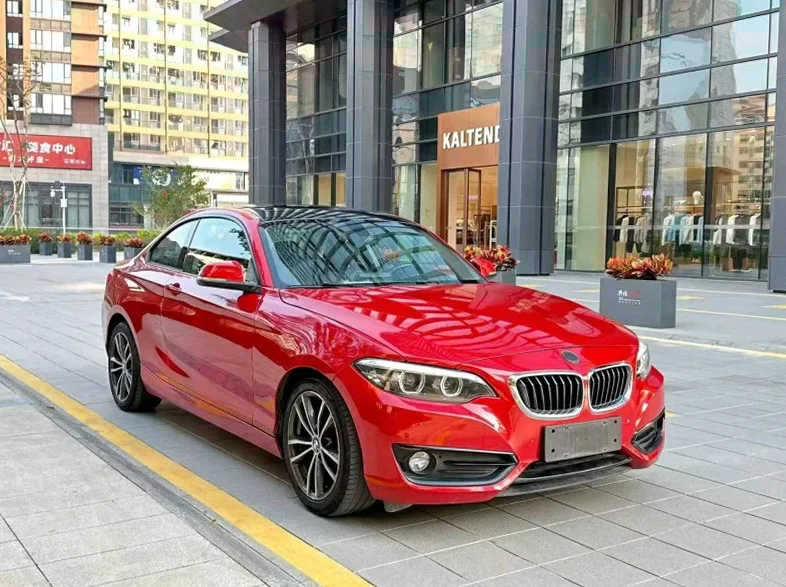 宝马2系 正面外观二