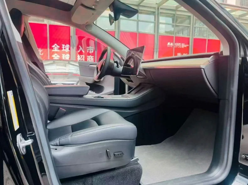 特斯拉MODEL 后面外观三