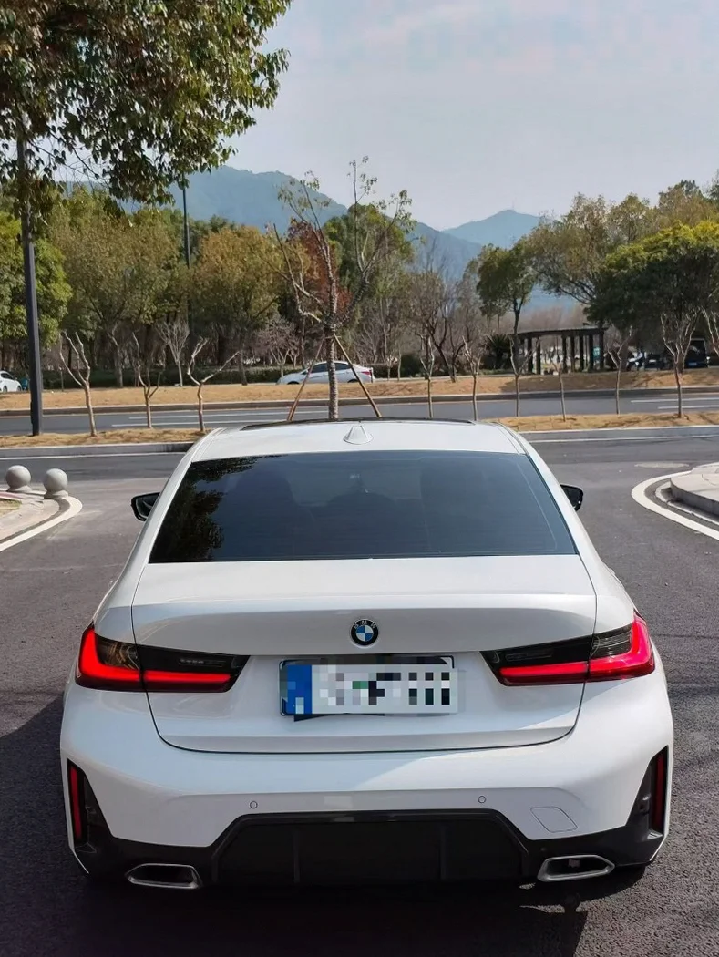 宝马3系 正面外观二