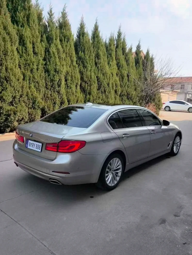 宝马5系 内饰后排