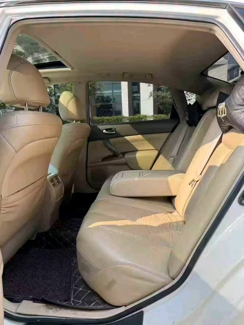 日产天籁 后面外观二