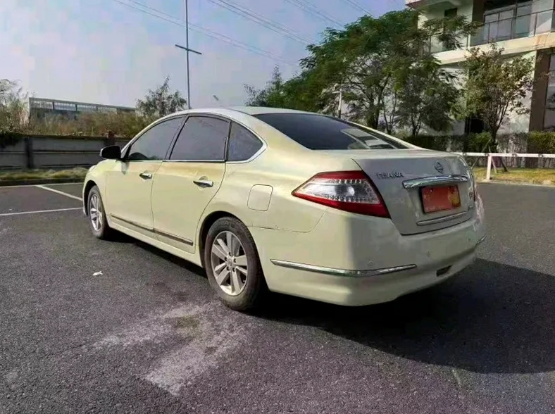 日产天籁 内饰前排