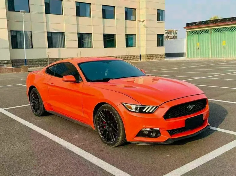 福特野马 正面外观三