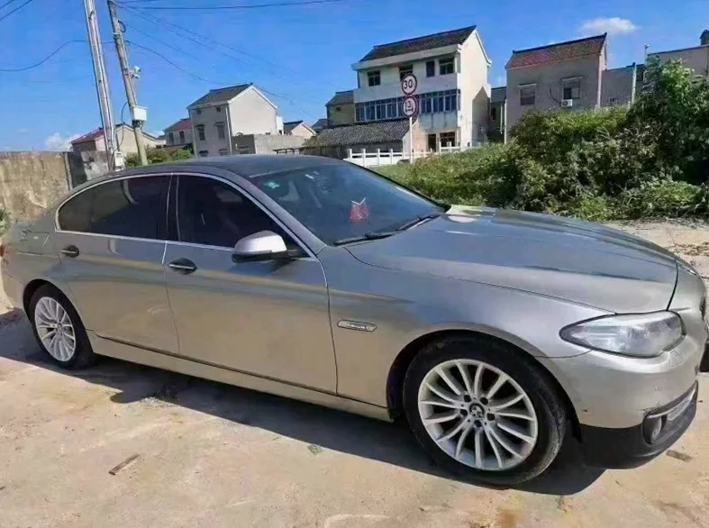 宝马5系 正面外观三