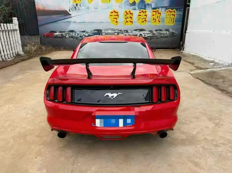 福特野马 驾驶室