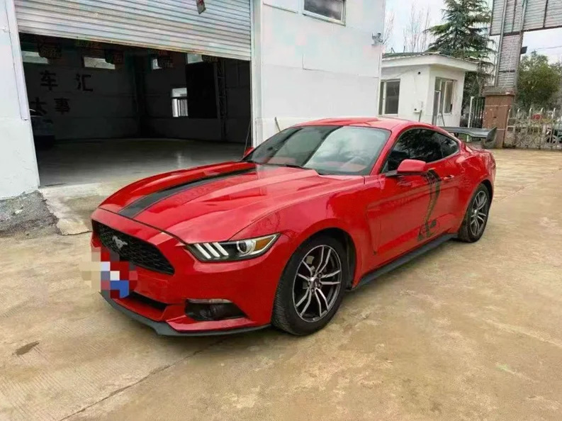 福特野马 正面外观三