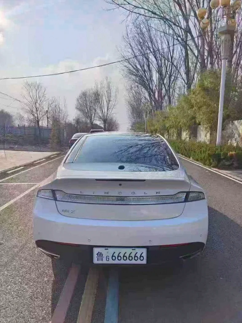 林肯MKZ 内饰前排