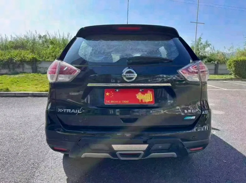 日产奇骏 内饰前排