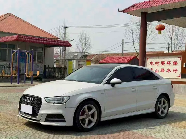 奥迪A3 正面外观二